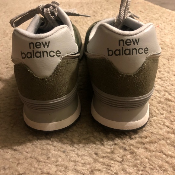 Men’s New Balance sneakers - Picture 2 of 6